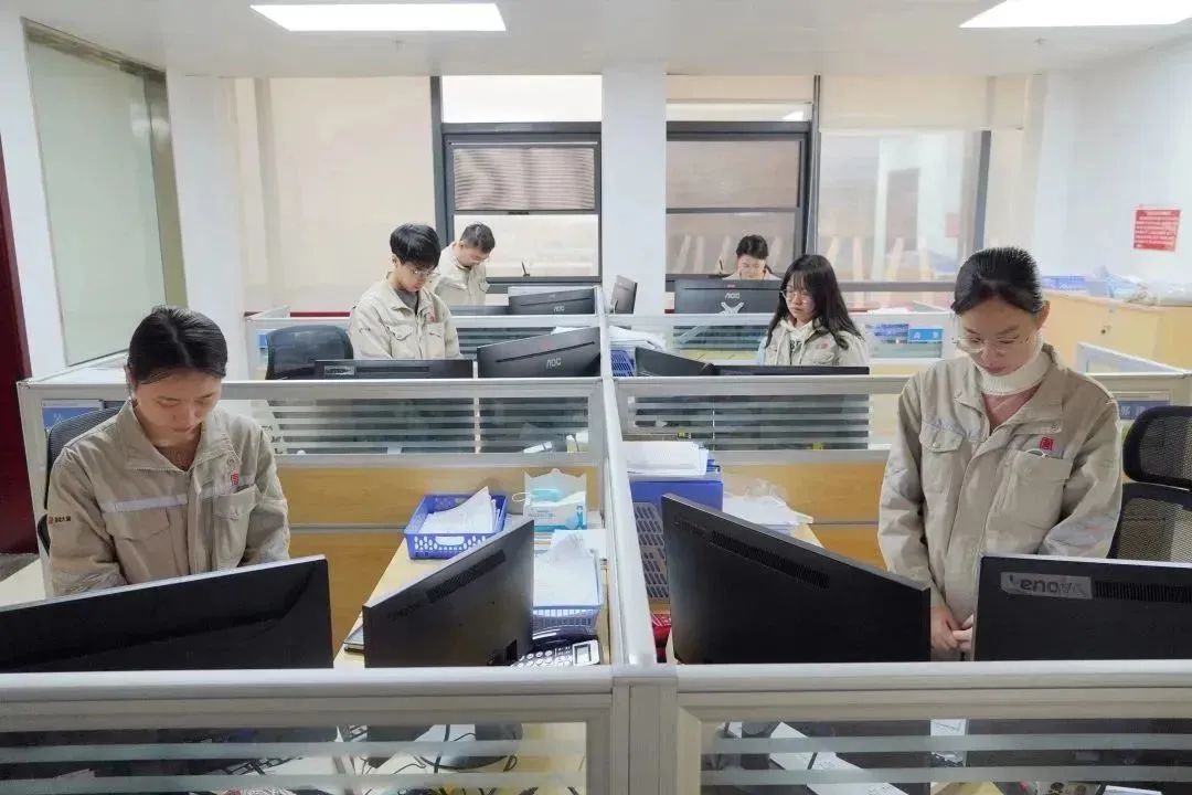 1670374279472021117.jpg 9.jpg